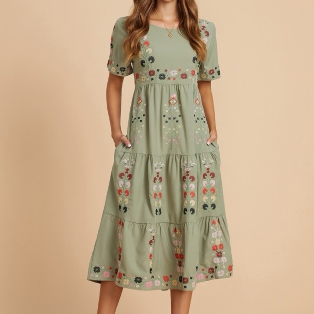 Women’s Round Neck Colorful embroidered Tribal Patterned Dress Short-sleev Dress